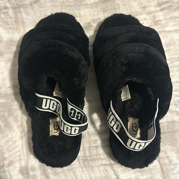 UGG fluff yeah black slides - Picture 1 of 8